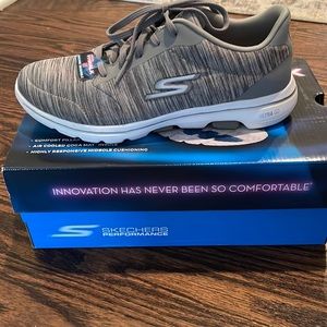 Sketchers Go Walk 5, size 7.5, brand new, in box never worn!